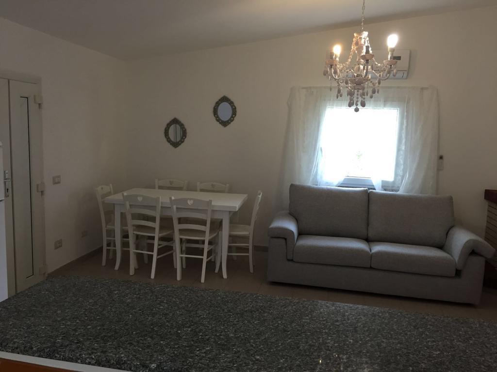 Il Fenicottero Rosa Villa Olbia Bagian luar foto