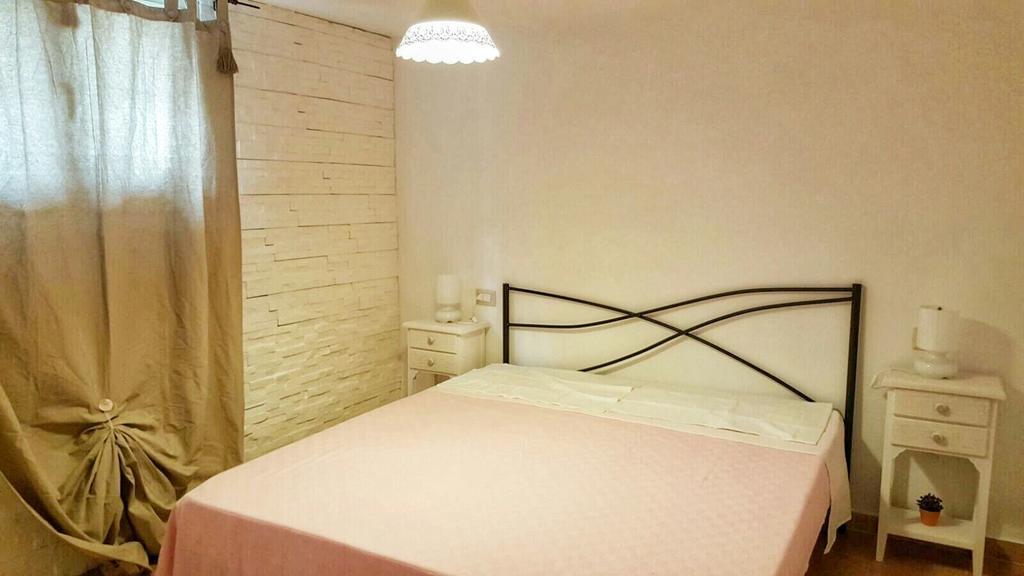 Il Fenicottero Rosa Villa Olbia Bagian luar foto